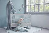 Babyzimmer: Bett "Harlequin" von Cam Cam Copenhagen
