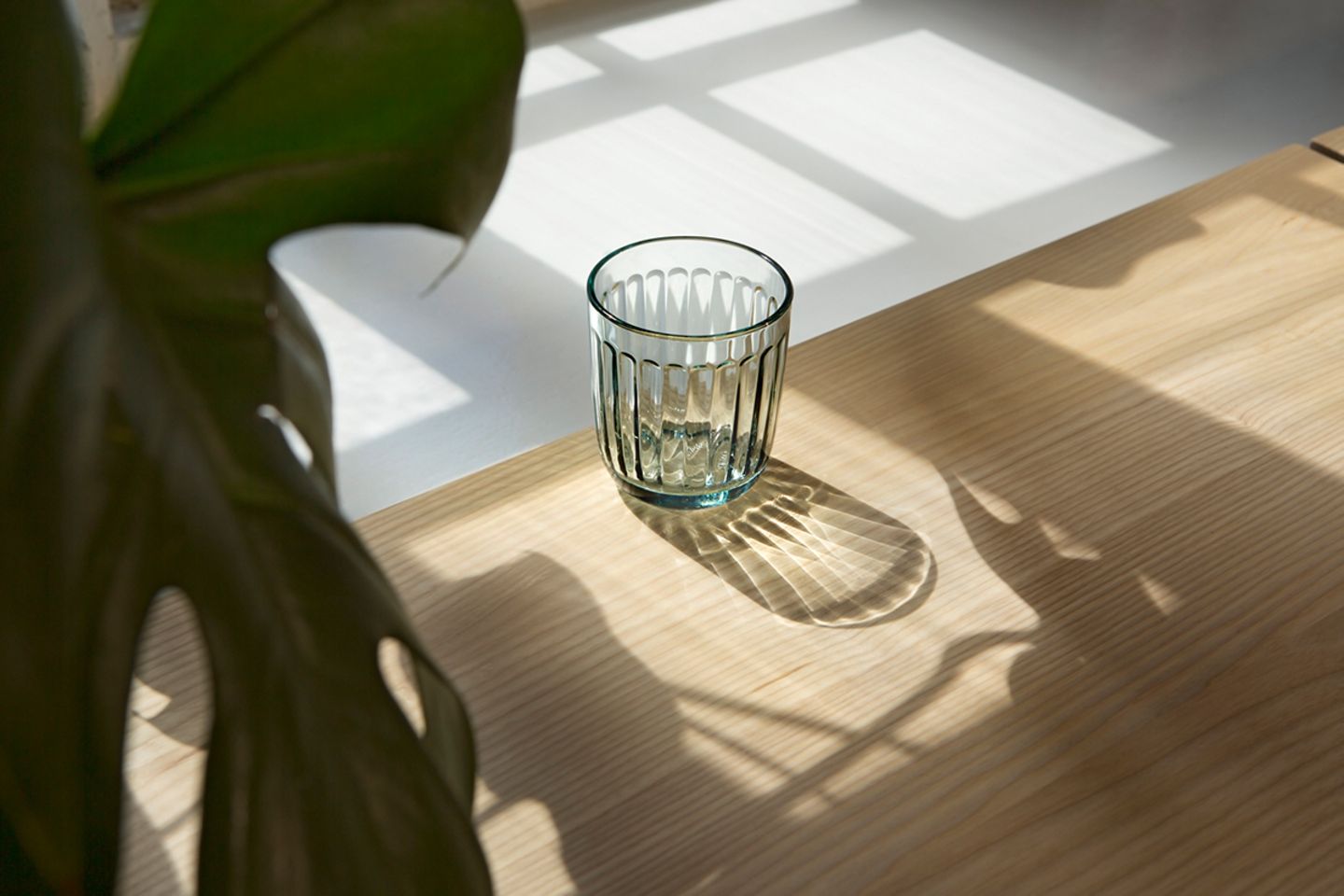Trinkglas "Raami" von Iittala aus Glasabfällen