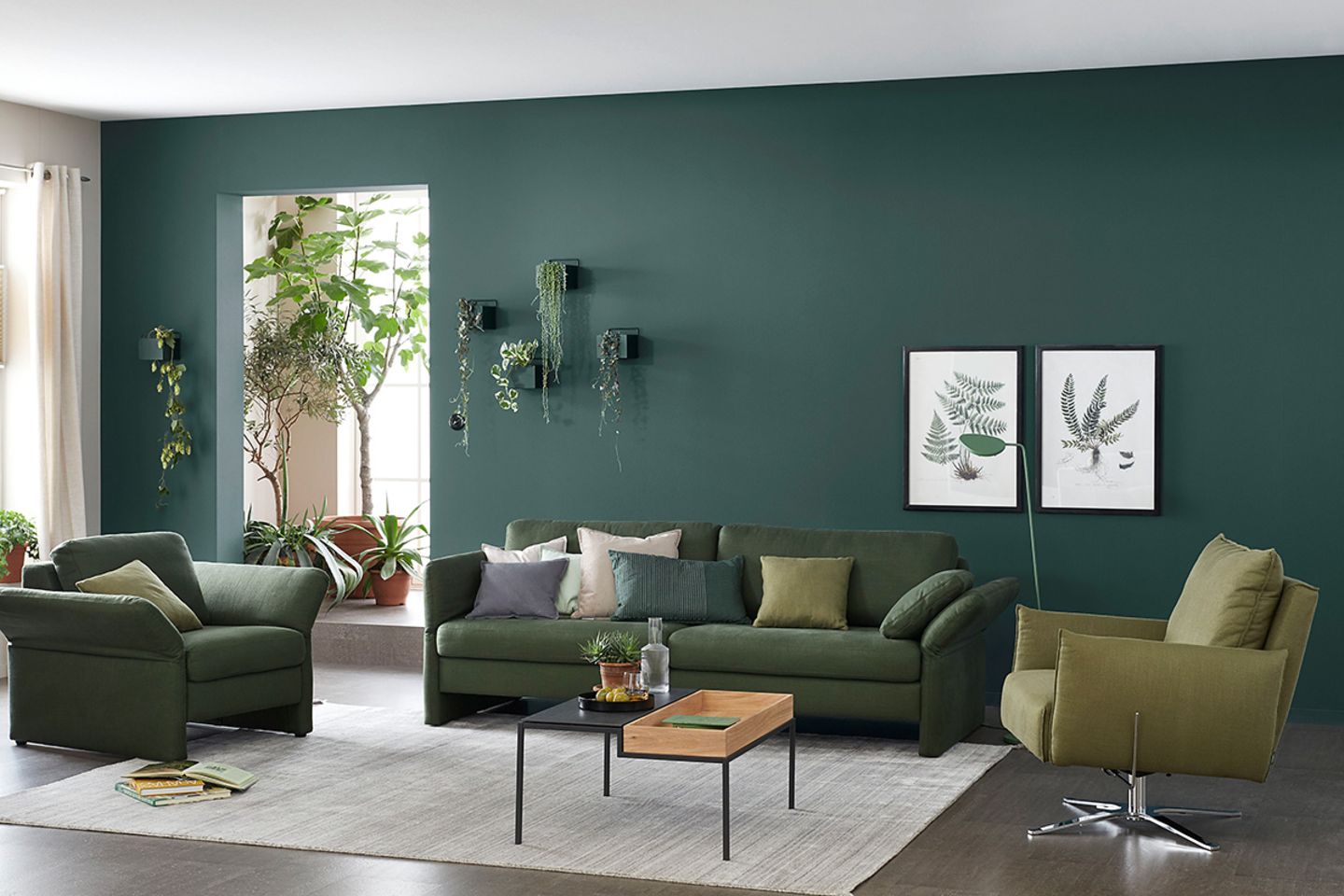 Wohnzimmer in Grün: So setzen Sie tolle Farbakzente