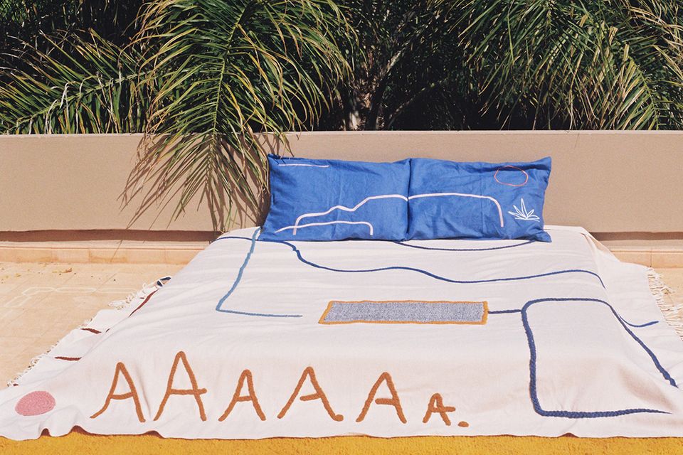 Aufgestickte One Line Art - Bild 11 - [SCHÖNER WOHNEN]