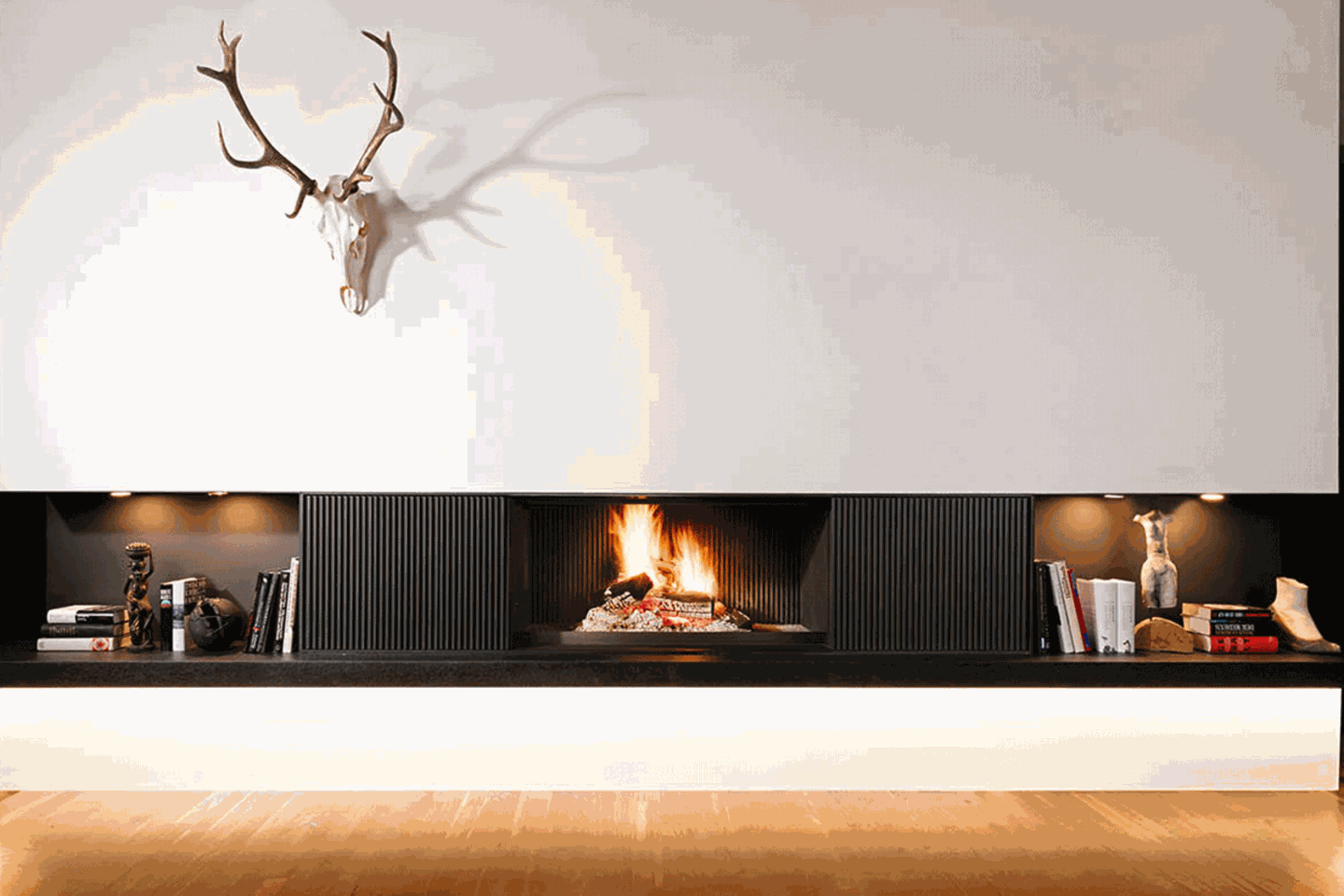 Offener Kamin "Urfeuer flach" von Brunner - [SCHNER WOHNEN]