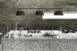Küchenbeleuchtung - Küchentresen, beleuchtet durch Muutos "Ambit Rail"