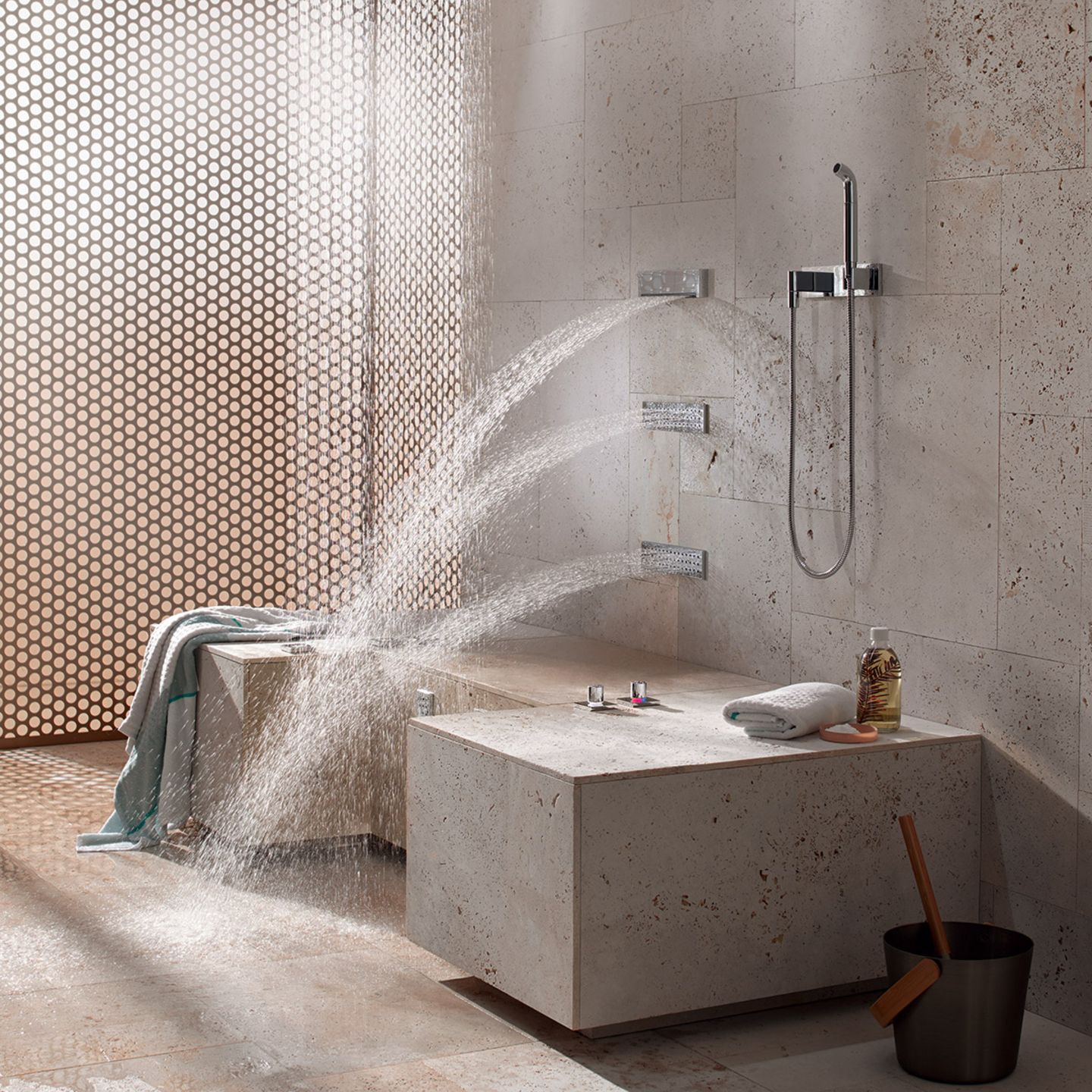 modernes badezimmer mit wellness-dusche - [schÖner wohnen]