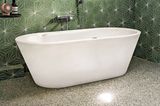 Badezimmer mit fugenlosem, vorgemischtem Terrazzo