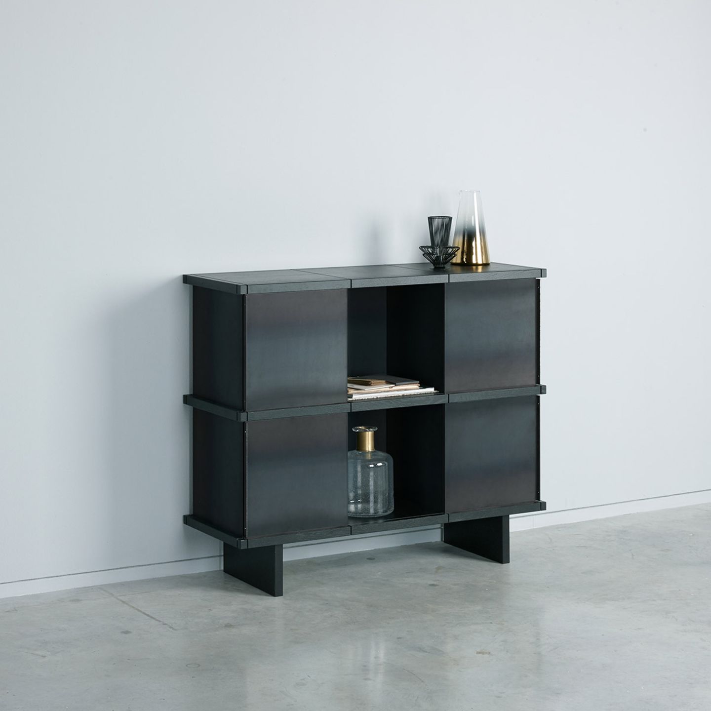 Schmales Sideboard