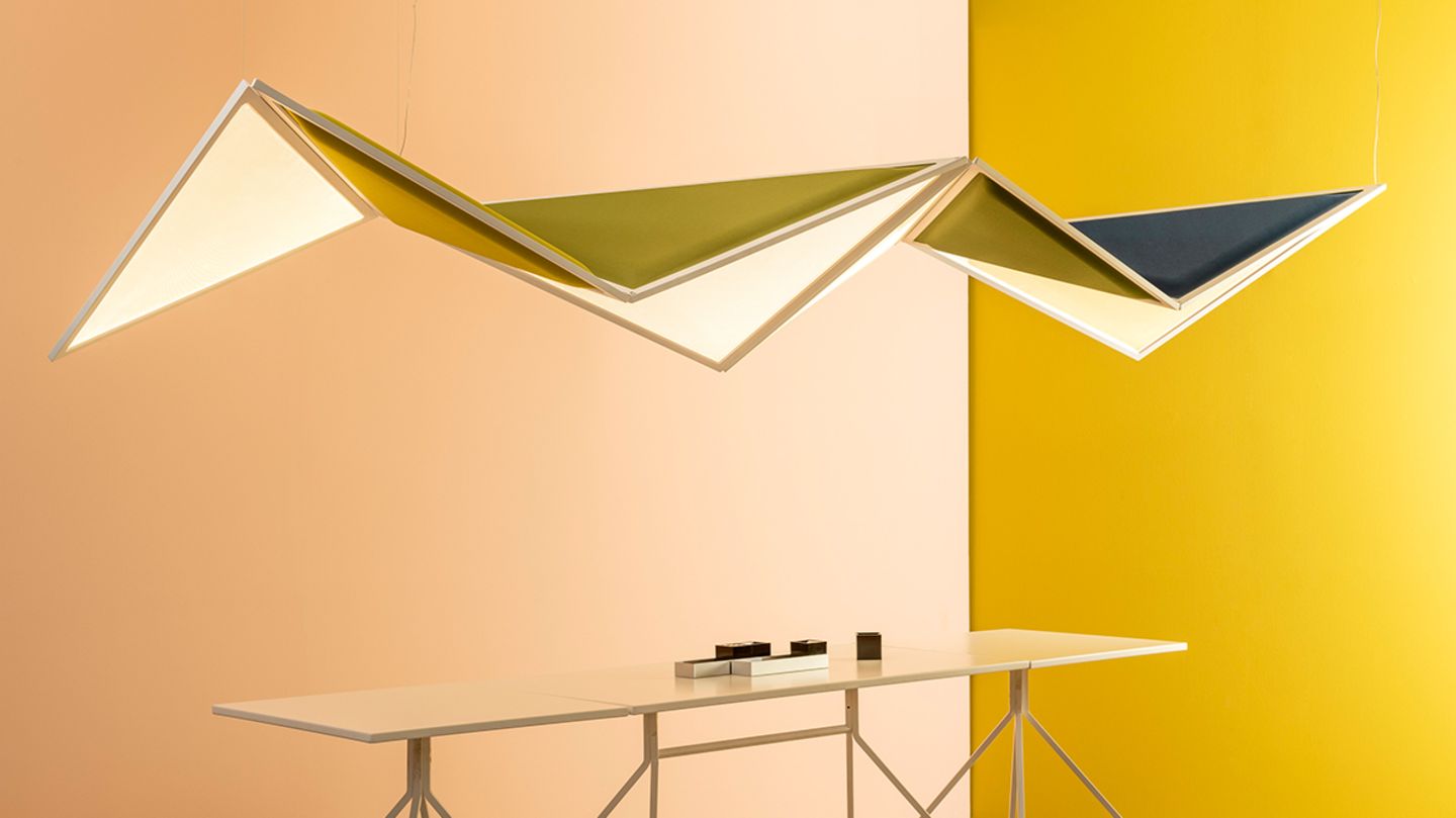 Leuchte "Flexia" von Artemide [SCHÖNER WOHNEN]
