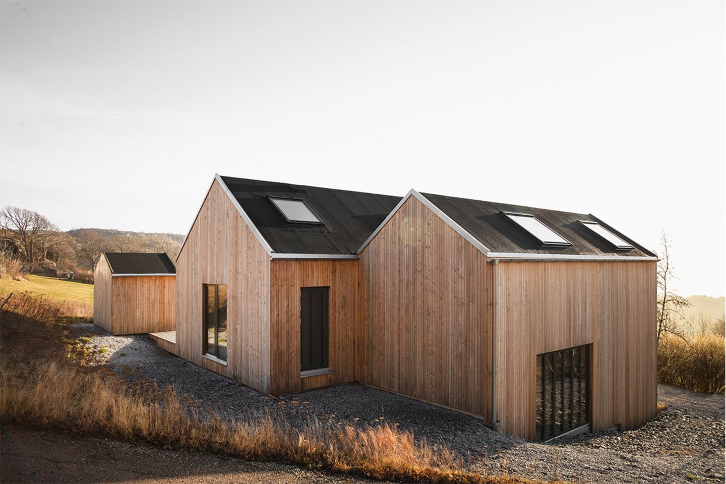 Knappes Gut: Die Preisentwicklung beim Holz macht Bauten wie dieses schwedische Sommerhaus von Karimoku Case Study und Norm Architects zu Luxusobjekten.