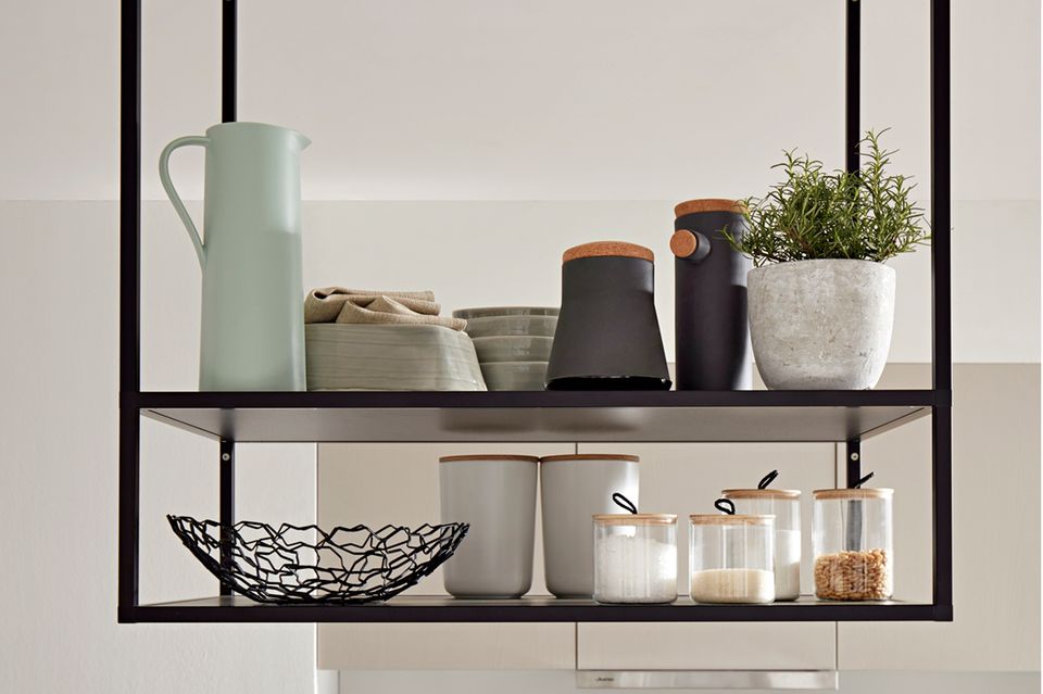 Herabhängende Regale - [SCHÖNER WOHNEN]