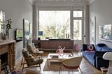 Kompakte Küche "+Venovo" von Poggenpohl in einem Wohnzimmer mit Sideboard-Optik