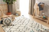 Flauschiger Wollteppich im Kinderzimmer