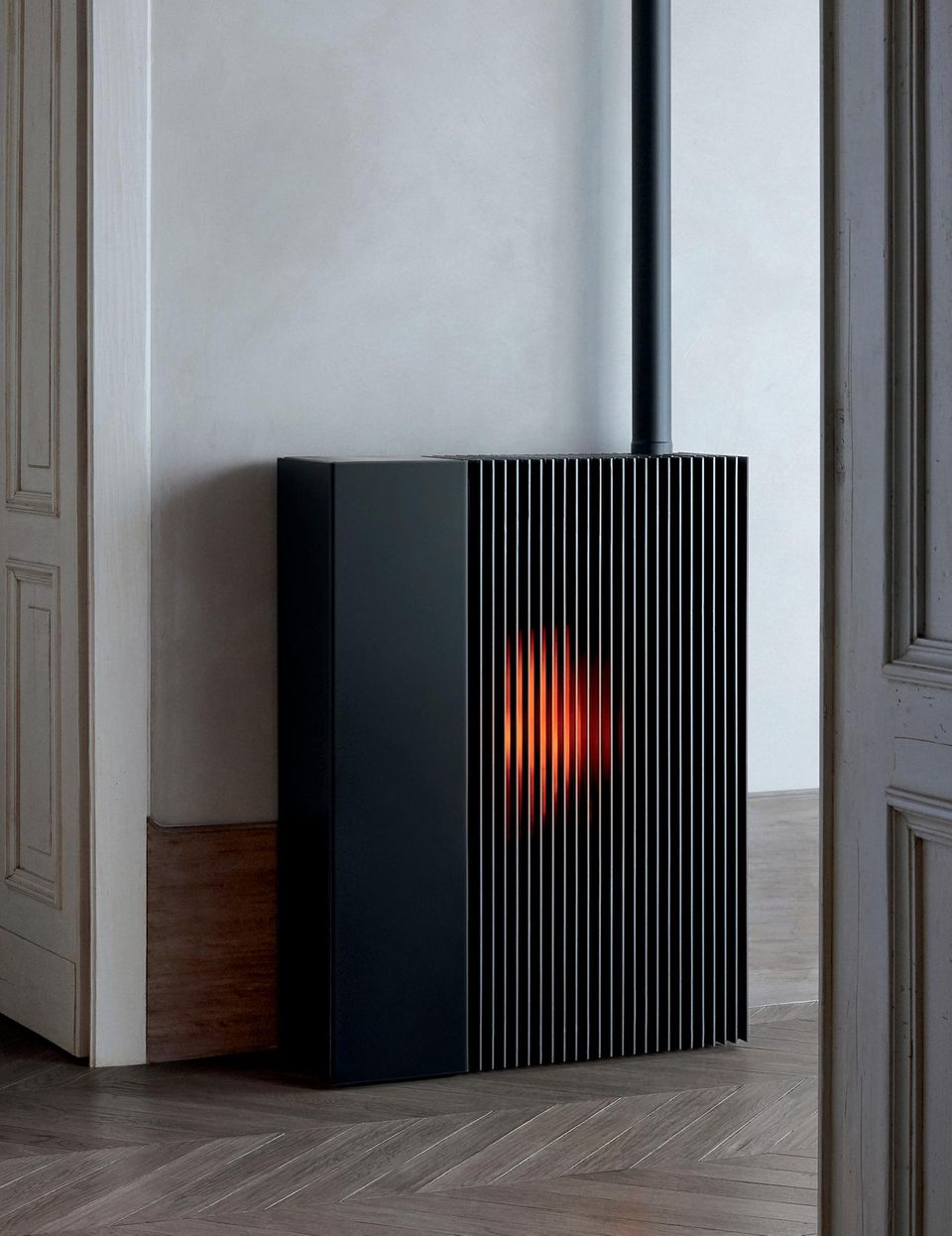 Pelletofen Reflex von Michael Geldmacher für MCZ Pelletofen mit Aluminiumlamellen