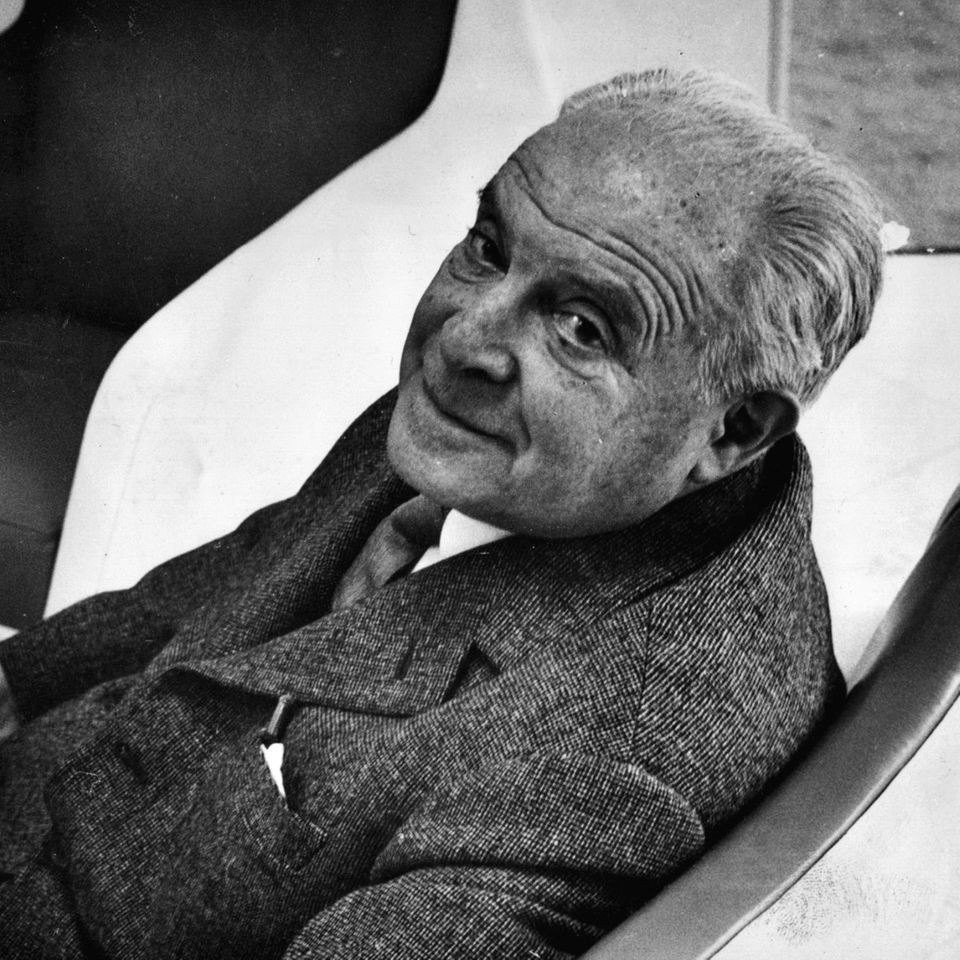 Schwarz-Weiß-Porträt von Architekt Gio Ponti Schwarz-Weiß-Porträt von Architekt Gio Ponti