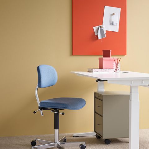 Schreibtisch organisieren: So bleibt der Arbeitsplatz ordentlich ...