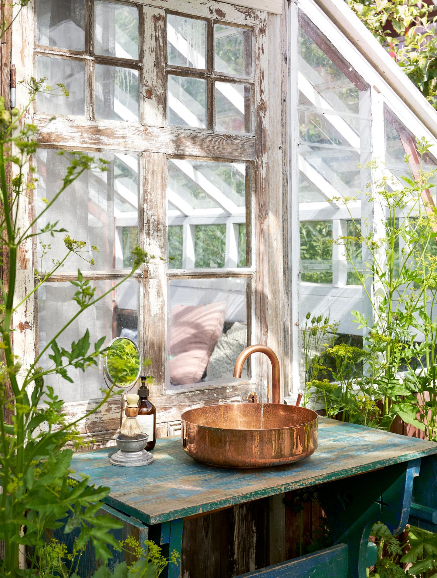 Alte Fenster für Gewächshaus oder als Gartendeko