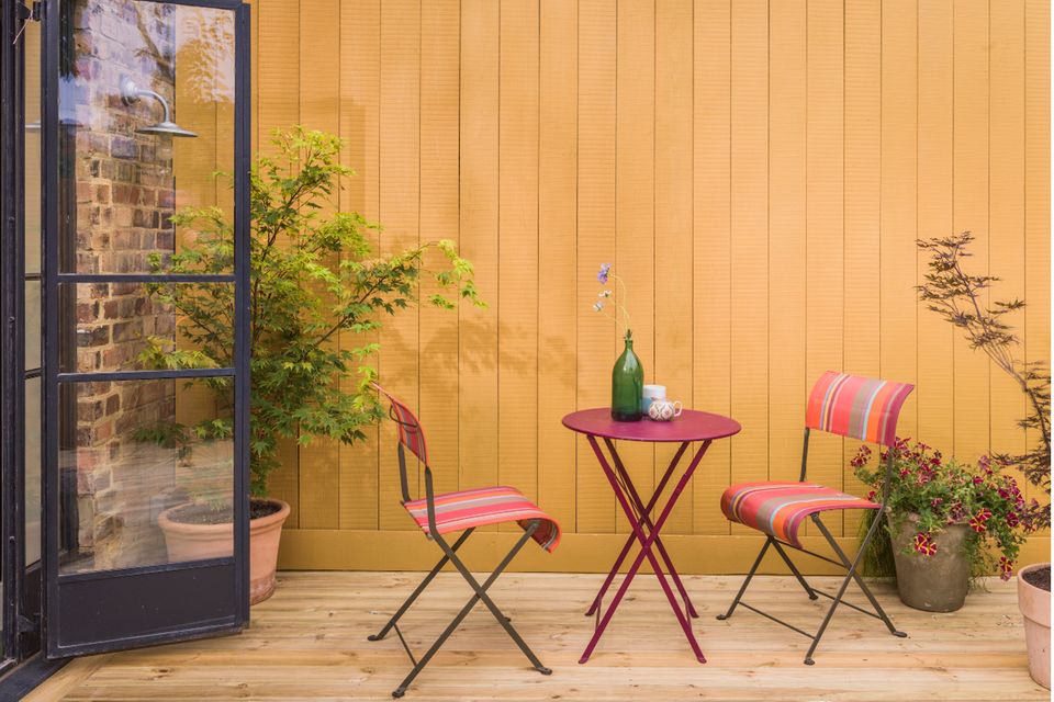Gemütliche Sitzecke auf dem Balkon einrichten so geht's [SCHÖNER