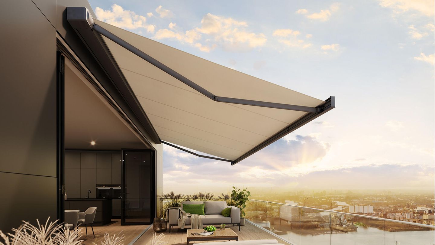 Mit einer Pergola den Balkon berdachen - [SCHNER WOHNEN]