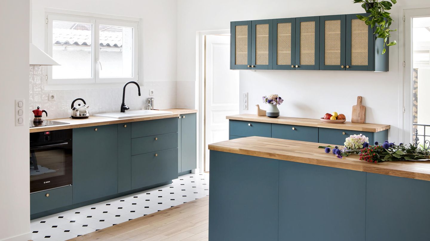 Küchenmöbel streichen: Frische Farbe für eine stilvolle Küche