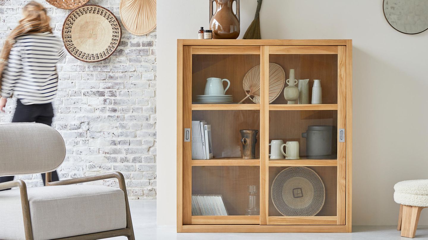 Wie Stellt Man Gläser In Die Vitrine Die Vitrine im Schlafzimmer - [SCHÖNER WOHNEN]