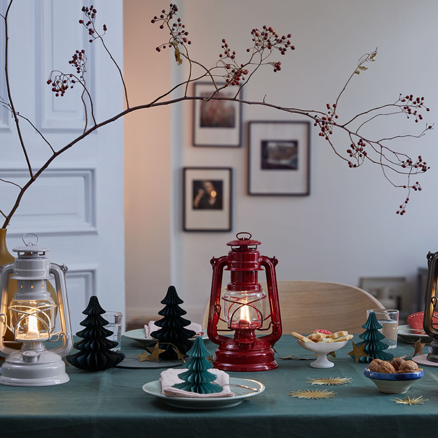 Laternen weihnachtlich dekorieren – Ideen & Tipps