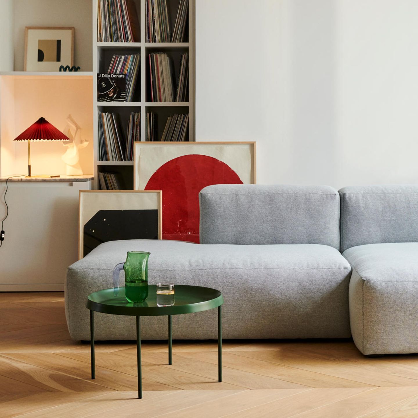wohnzimmer-mit-produkten-von-hay.jpg