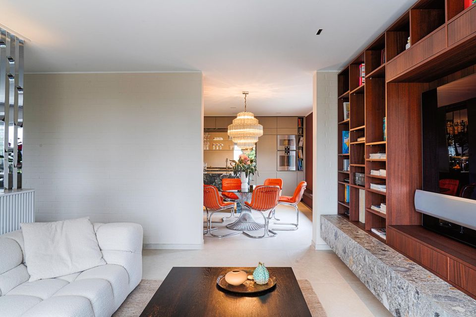 Curated visual reference: Fresh Look at Extravaganter Wohntraum Retro Penthouse Mit Bond Flair