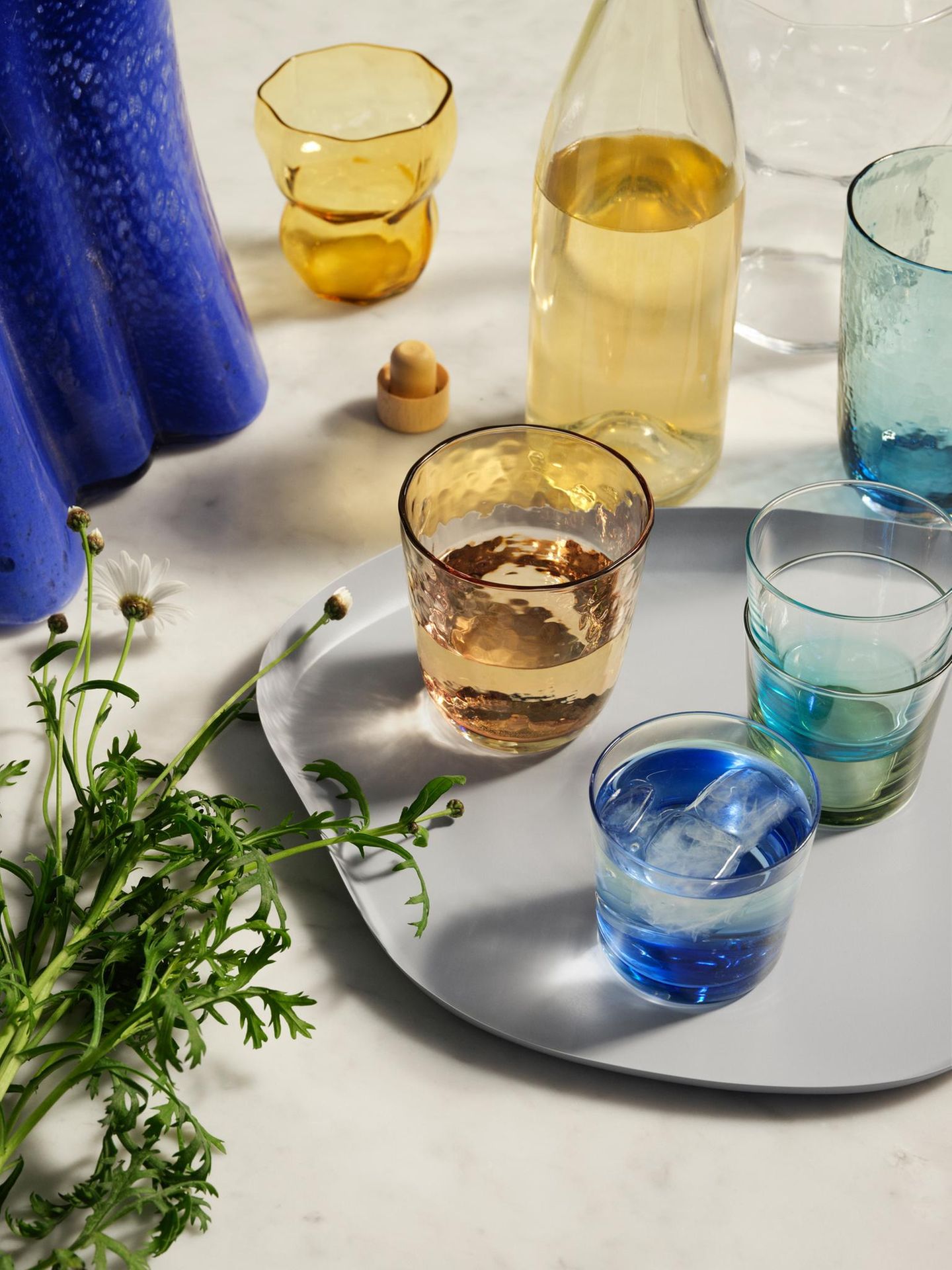 Buntes Glas: Deko-Trend mit 70ies-Flair